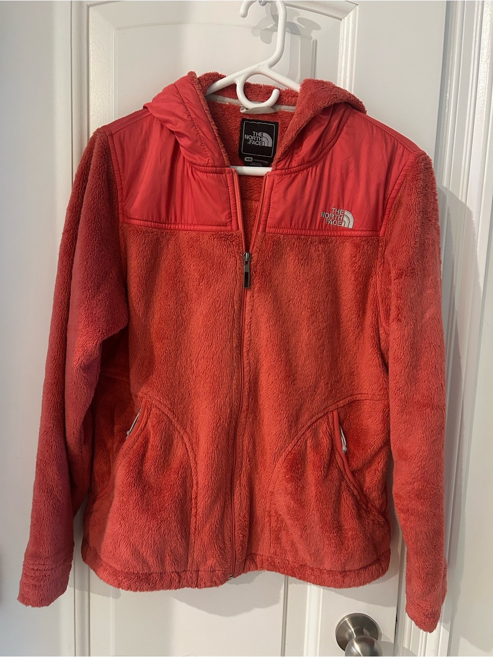 The North Face Women’s Coral Hooded Fleece Jacket